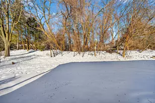 W133N8139 Danell Dr, Menomonee Falls, WI 53051 - Photo 28