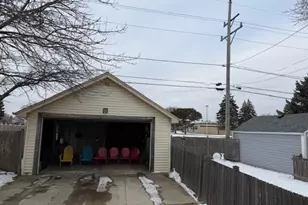 3757 S 56th St, Greenfield, WI 53220 - Photo 4