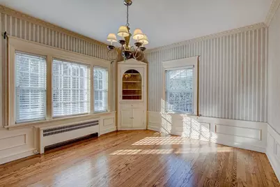 2225 E Woodstock Pl, Milwaukee, WI 53202 - Photo 8