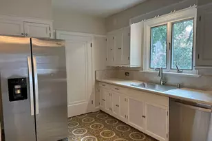 2227 E Woodstock Pl, Milwaukee, WI 53202 - Photo 6