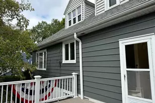 2227 E Woodstock Pl, Milwaukee, WI 53202 - Photo 12