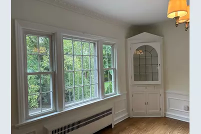 2227 E Woodstock Pl, Milwaukee, WI 53202 - Photo 4