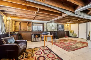 2557 N Gordon Pl, Milwaukee, WI 53212 - Photo 30