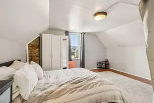 2557 N Gordon Pl, Milwaukee, WI 53212 - Photo 22