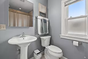 4418 N Bartlett Ave, Shorewood, WI 53211 - Photo 14