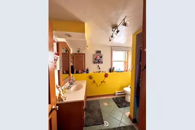 906  Villa Park Dr, West Bend, WI 53090 - Photo 20