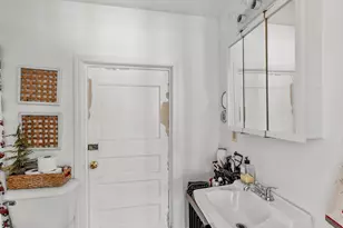 1129 S 20th St, Manitowoc, WI 54220 - Photo 20