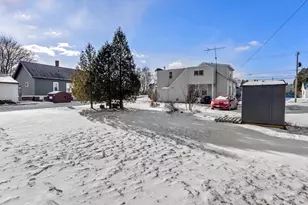 1129 S 20th St, Manitowoc, WI 54220 - Photo 16