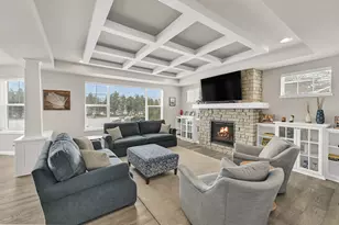 8130 W Mourning Dove Ln, Mequon, WI 53097 - Photo 6