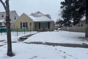 3608 W Roosevelt Dr, Milwaukee, WI 53216 - Photo 2