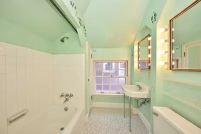 4480 N Ardmore Ave, Shorewood, WI 53211 - Photo 22