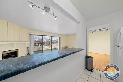 54  Lausanne Ct #05, Geneva, WI 53147 - Photo 10