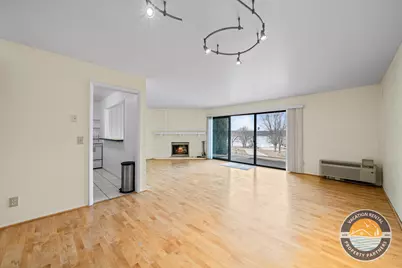 54  Lausanne Ct #05, Geneva, WI 53147 - Photo 6