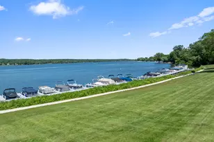 54 Lausanne Ct, Geneva, WI 53147 - Photo 4