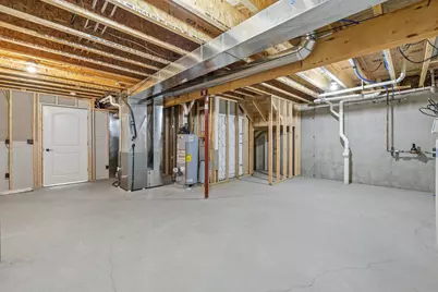 282  Lower Woodford Cir, West Bend, WI 53090 - Photo 36