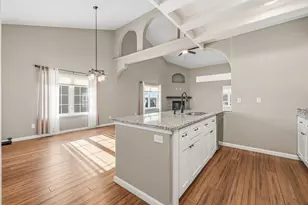 282 Lower Woodford Cir, West Bend, WI 53090 - Photo 16