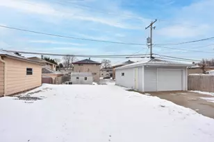 4948 S 15th St, Milwaukee, WI 53221 - Photo 30