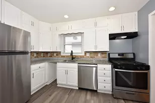 4948 S 15th St, Milwaukee, WI 53221 - Photo 8