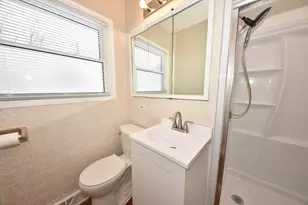 4948 S 15th St, Milwaukee, WI 53221 - Photo 14