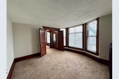 2109  Washington Ave Upper #2, Racine, WI 53403 - Photo 10