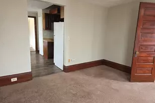 2109 Washington Ave, Racine, WI 53403 - Photo 4