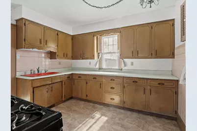 411 S Packer Dr, Francis Creek, WI 54220 - Photo 8