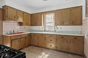 411 S Packer Dr, Francis Creek, WI 54220 - Photo 8