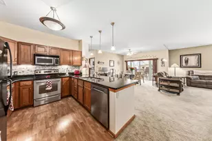 1405 Gabriel Dr, Waukesha, WI 53188 - Photo 8