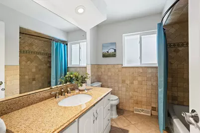 8930 N Maitland Rd, Bayside, WI 53217 - Photo 28