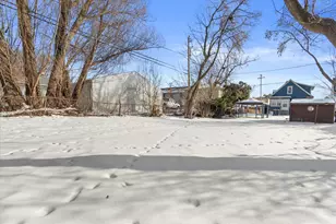 7924 W Becher St, West Allis, WI 53219 - Photo 40