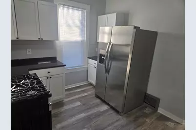 7924 W Becher St, West Allis, WI 53219 - Photo 4