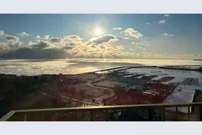 1919 N Summit Ave #11C, Milwaukee, WI 53202 - Photo 120