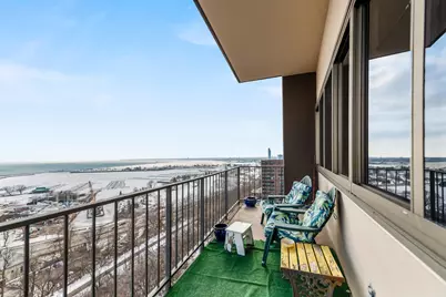 1919 N Summit Ave #11C, Milwaukee, WI 53202 - Photo 42