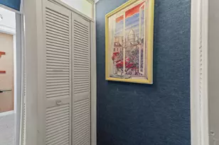 1919 N Summit Ave, Milwaukee, WI 53202 - Photo 80