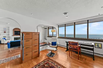 1919 N Summit Ave #11C, Milwaukee, WI 53202 - Photo 34