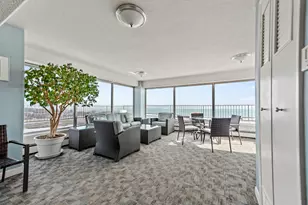 1919 N Summit Ave, Milwaukee, WI 53202 - Photo 88