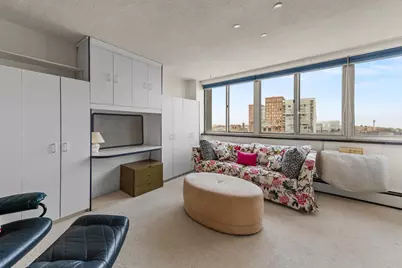 1919 N Summit Ave #11C, Milwaukee, WI 53202 - Photo 68