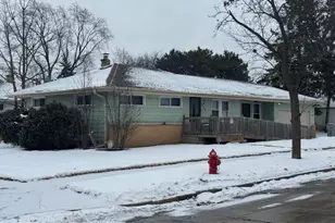 6220 N 89th St, Milwaukee, WI 53225 - Photo 2