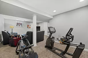 6200 N Berkeley Blvd, Whitefish Bay, WI 53217 - Photo 32