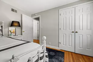 6200 N Berkeley Blvd, Whitefish Bay, WI 53217 - Photo 22