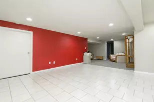 8239 W Casper St, Milwaukee, WI 53223 - Photo 18