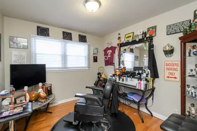 8239 W Casper St, Milwaukee, WI 53223 - Photo 16