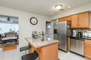 8239 W Casper St, Milwaukee, WI 53223 - Photo 8