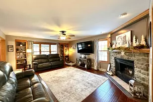 10306 83rd Pl, Pleasant Prairie, WI 53158 - Photo 8