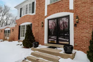 17740 Lisa Ln, Brookfield, WI 53045 - Photo 2