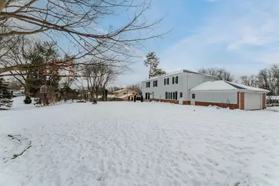 17740  Lisa Ln, Brookfield, WI 53045 - Photo 58