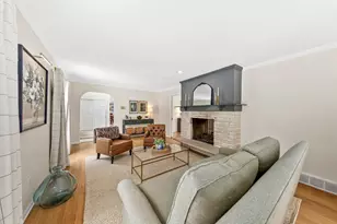 17740 Lisa Ln, Brookfield, WI 53045 - Photo 8