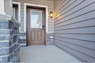 118  Eiche Dr #3, Slinger, WI 53086 - Photo 2