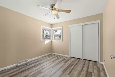 7140 N 48th St, Milwaukee, WI 53223 - Photo 12