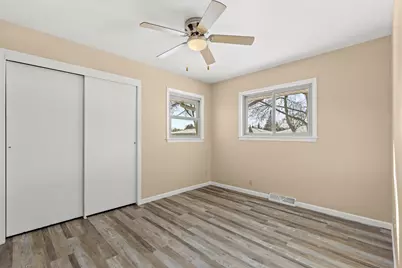 7140 N 48th St, Milwaukee, WI 53223 - Photo 14